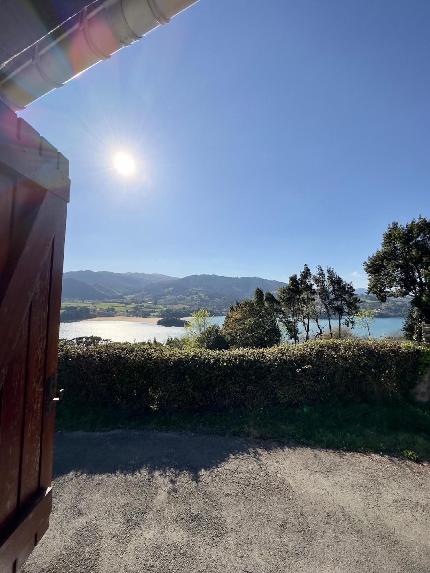 Kanala, estupendas vistas al Urdaibai Canala Exterior foto